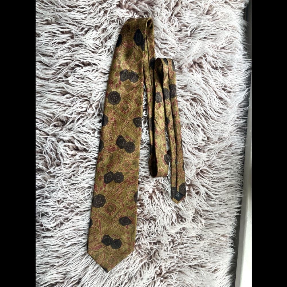 Tie